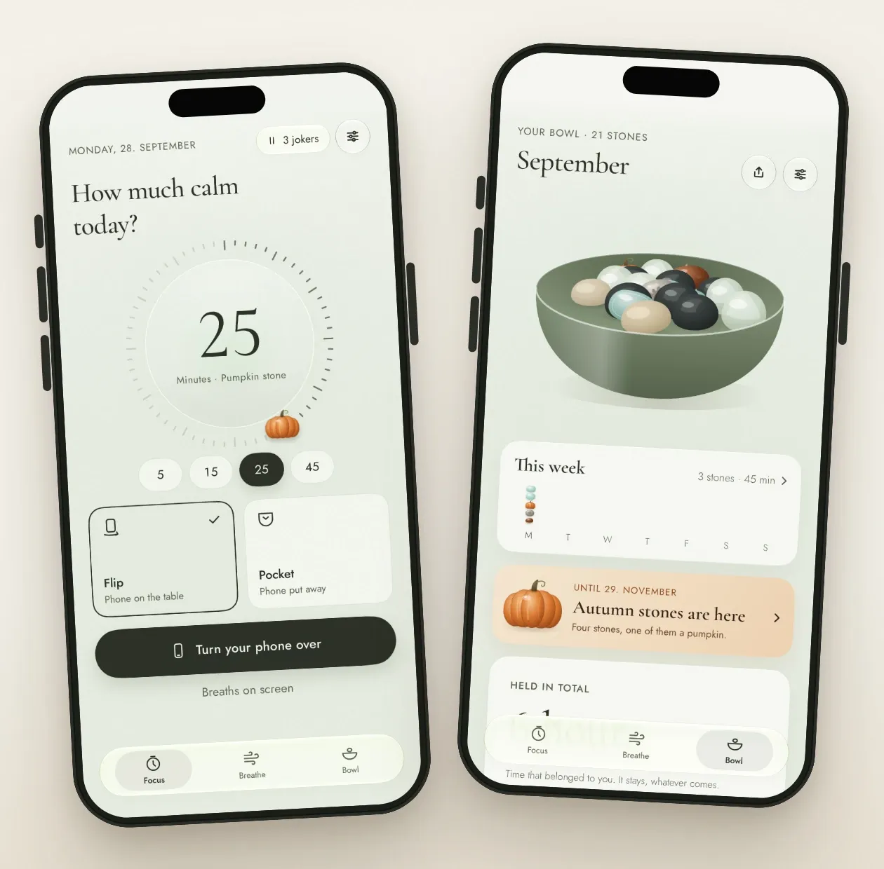 Zwei iPhones mit Pausean: links das Drehrad auf 25 Minuten, rechts die Schale im September mit 21 Steinen